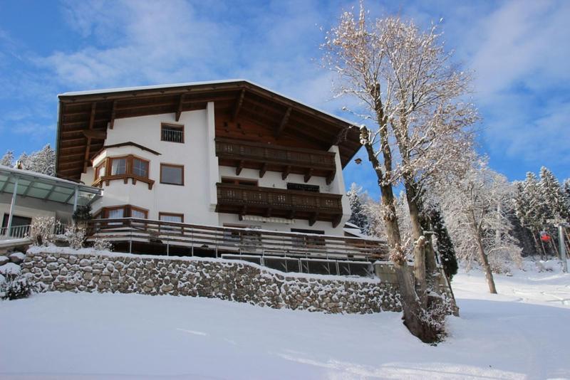 Apartamento Haus Benedikta Kaltenbach Exterior foto